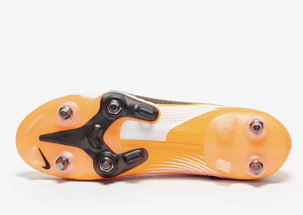 Бутсы профессиональные Nike Mercurial Vapor 13 Elite SG-Pro