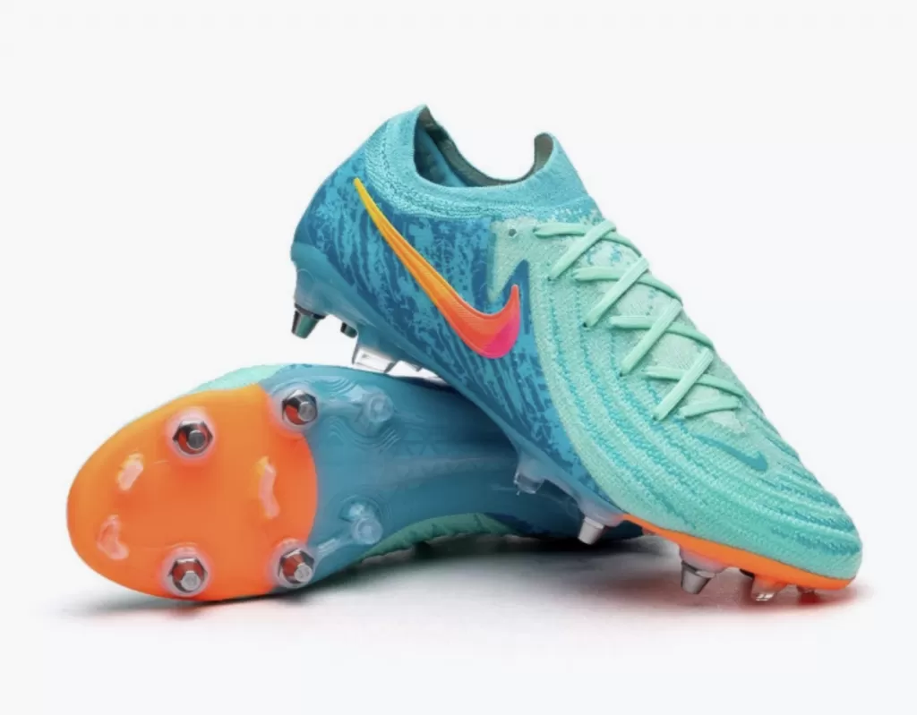 Бутсы профессиональные Nike Phantom GX II LV8 Elite SG-PRO