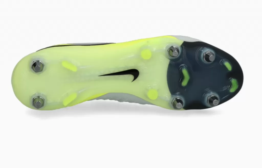 Бутсы профессиональные Nike Phantom GX II Elite SG-PRO
