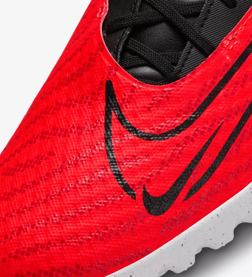 Шиповки Nike Phantom GX Academy TF