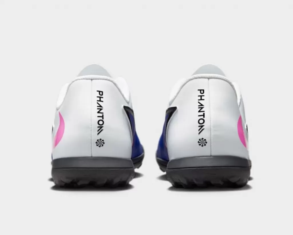 Шиповки Nike Phantom 6 Low Club TF