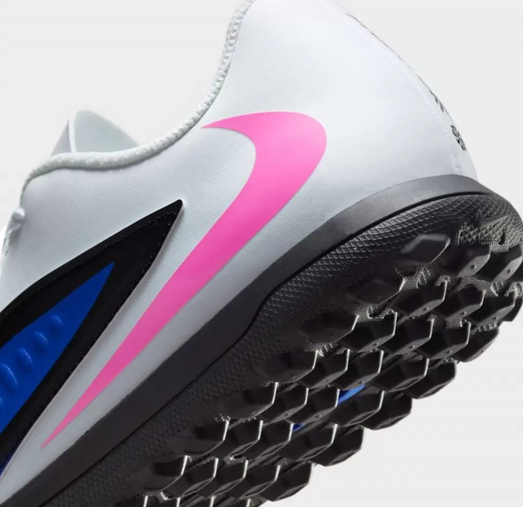 Шиповки Nike Phantom 6 Low Club TF