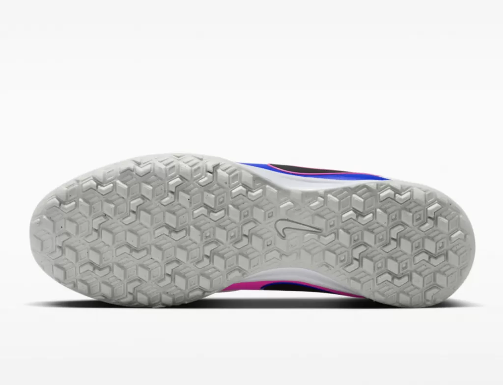 Шиповки Nike Tiempo Maestro Academy TF