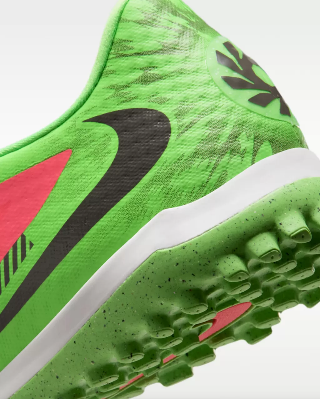 Шиповки Nike Phantom 6 Low Academy „Erling Haaland” TF