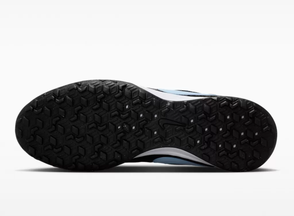 Шиповки Nike Tiempo Maestro Academy TF