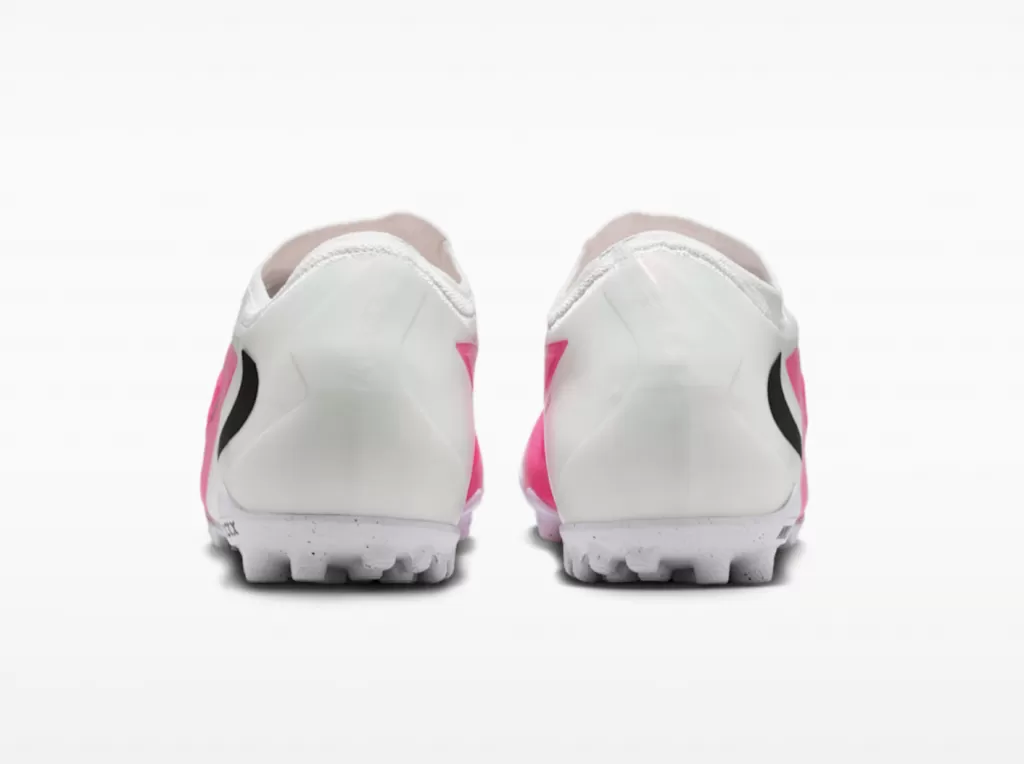 Шиповки профессиональные Nike Phantom 6 Low Pro TF