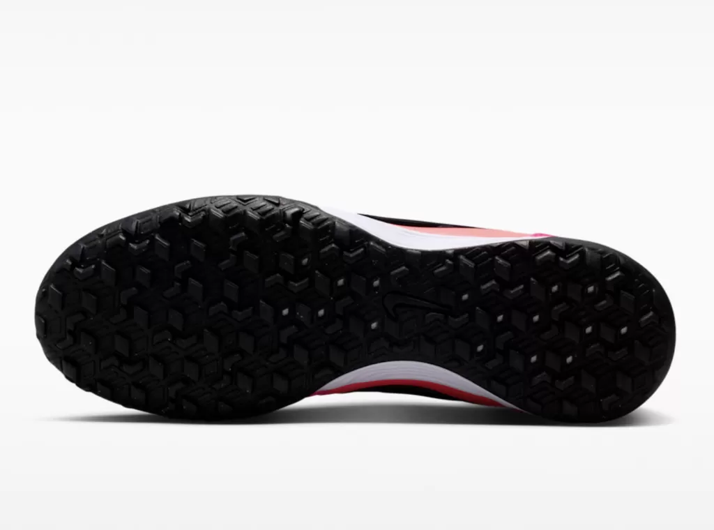 Шиповки профессиональные Nike Tiempo Ligera Pro TF