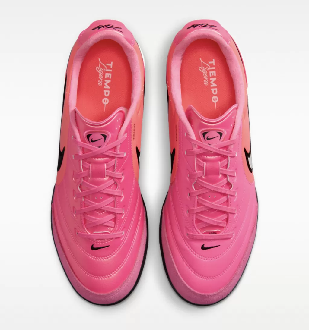 Шиповки профессиональные Nike Tiempo Ligera Pro TF