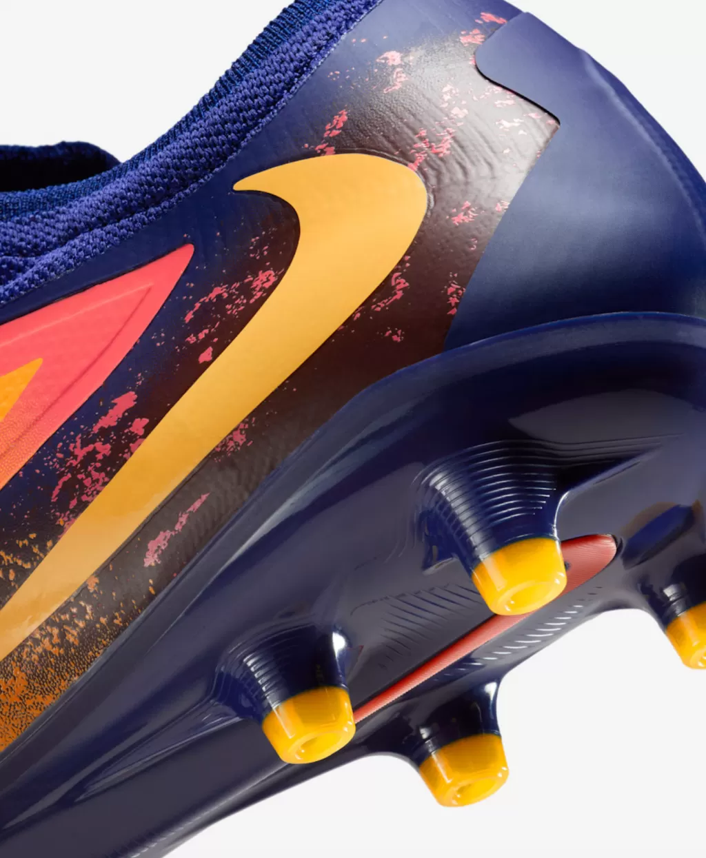 Бутсы полупрофессиональные Nike Phantom 6 Low EH Pro AG