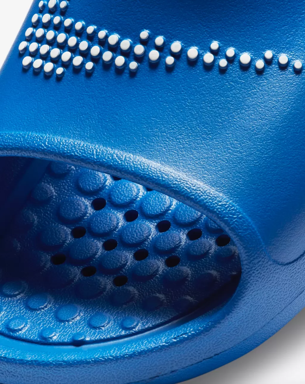 Сланцы Nike Victori One Slide