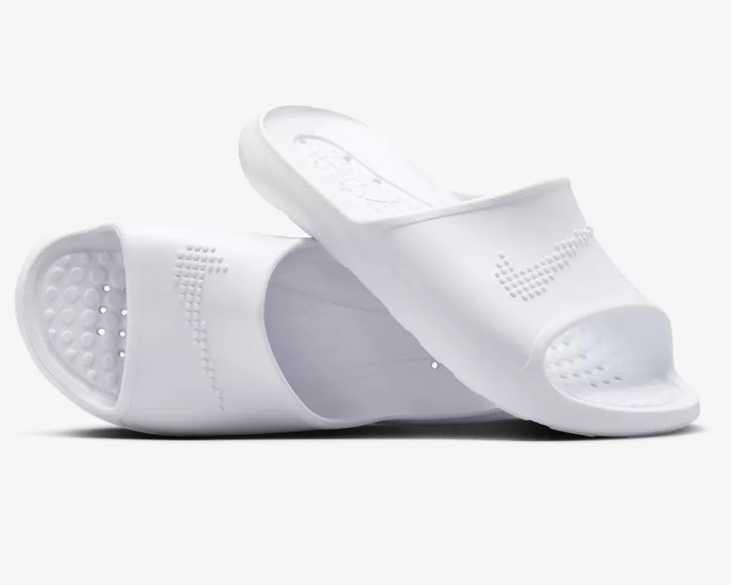 Сланцы Nike Victori One Slide