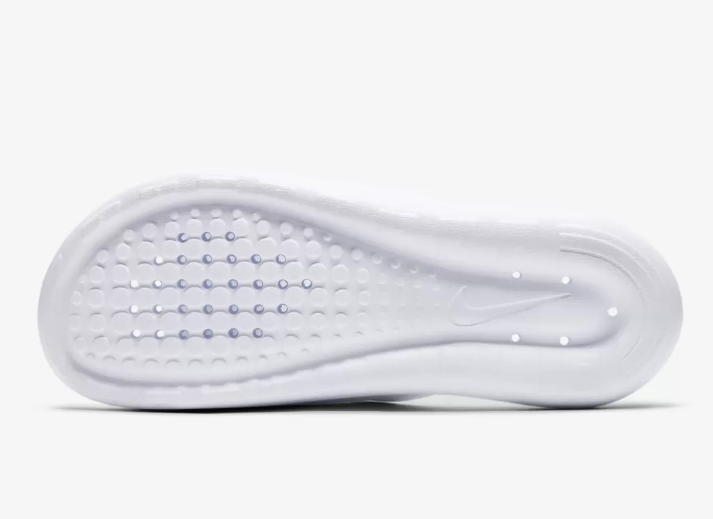 Сланцы Nike Victori One Slide