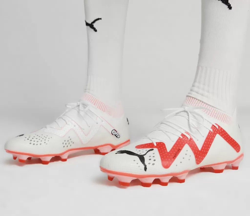 Бутсы полупрофессиональные Puma Future Pro FG/AG