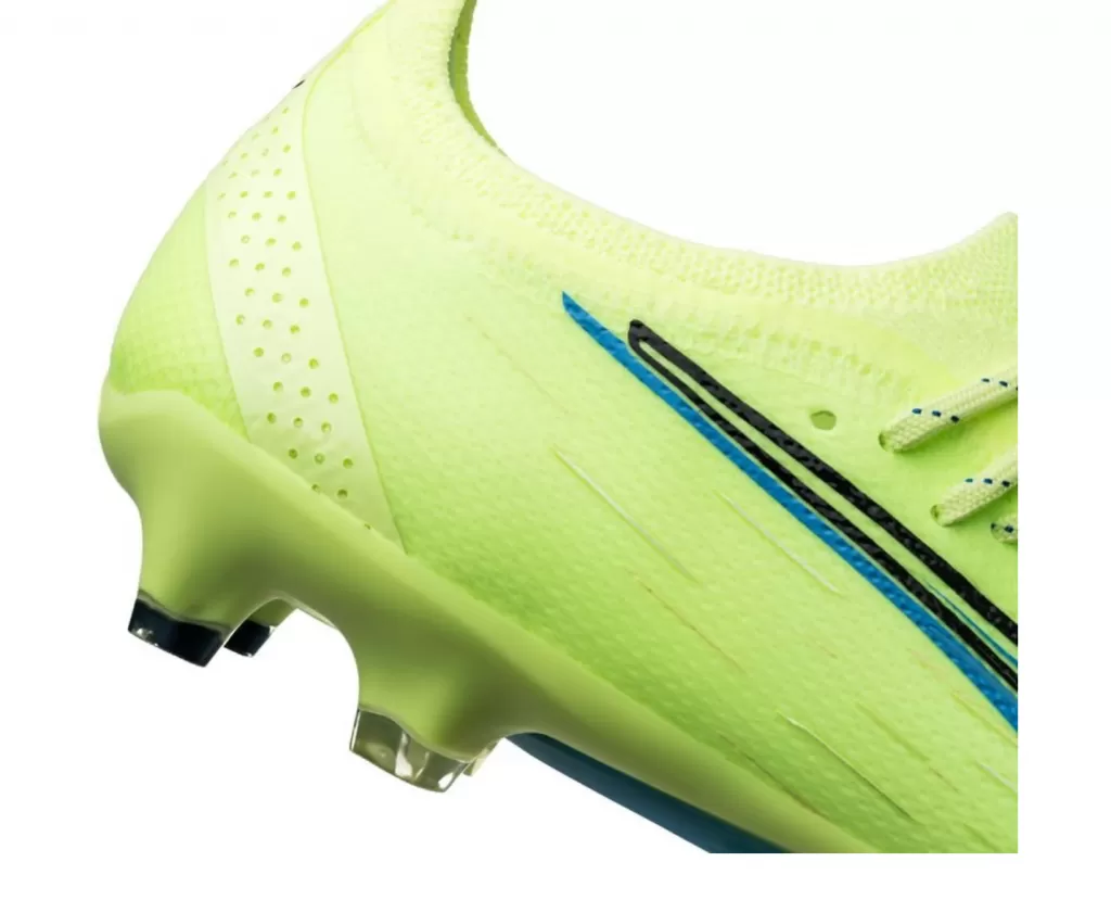 Бутсы профессиональные Puma Ultimate FG/AG