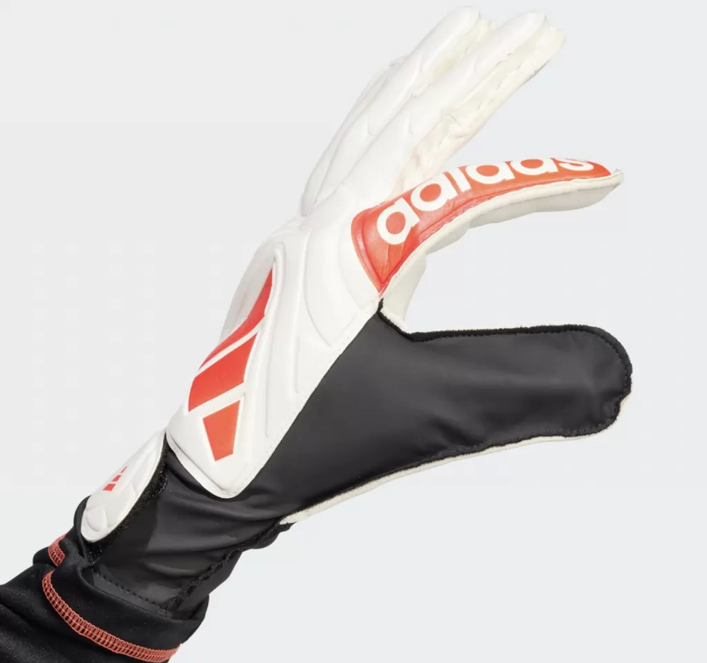 Перчатки вратарские Adidas Copa Club GK Gloves