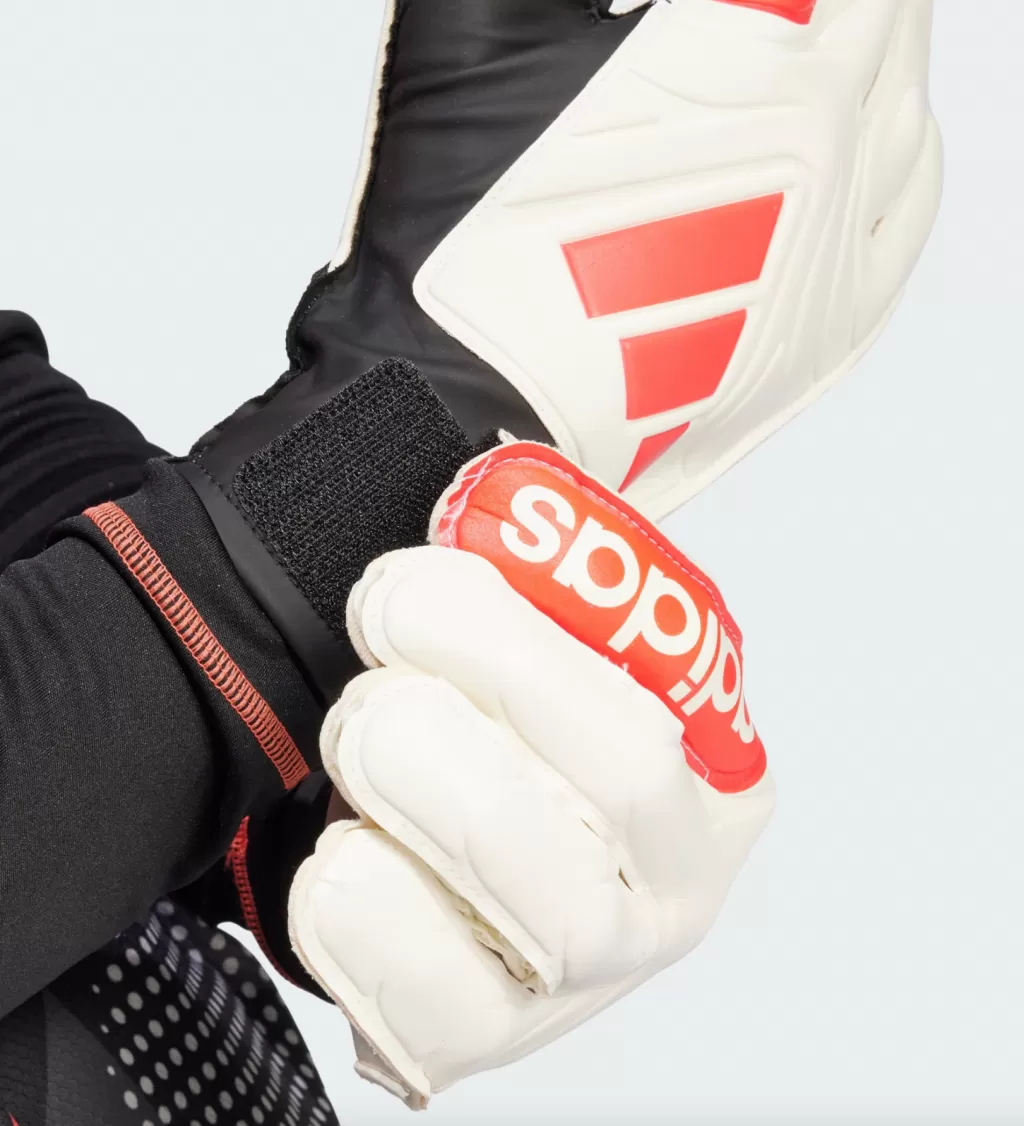 Перчатки вратарские Adidas Copa Club GK Gloves