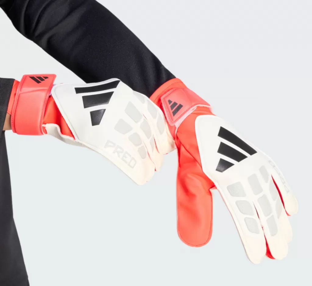 Перчатки вратарские Adidas Predator Training GK Gloves