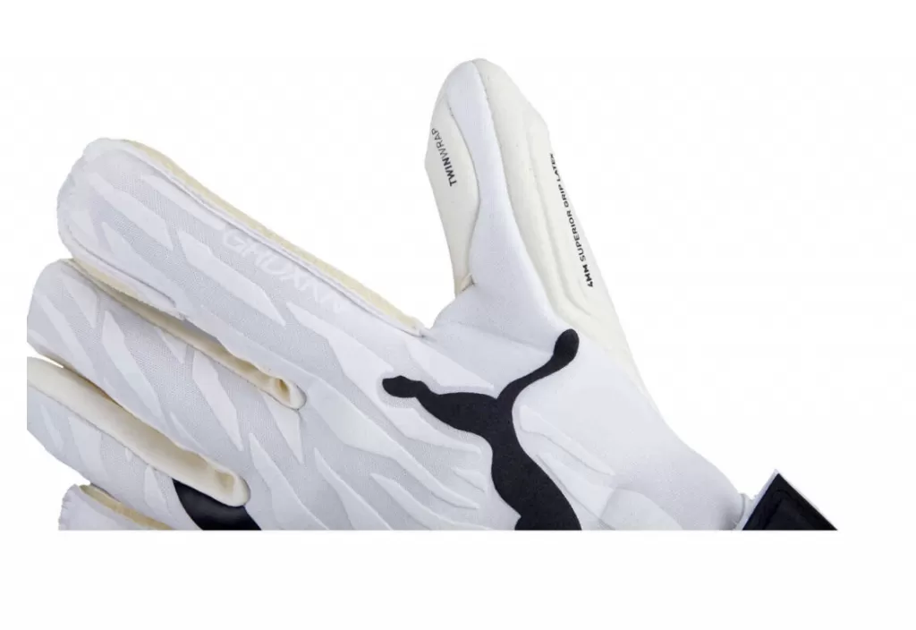 Перчатки профессиональные Puma Ultra Grip 1 Hybrid Pro Gloves