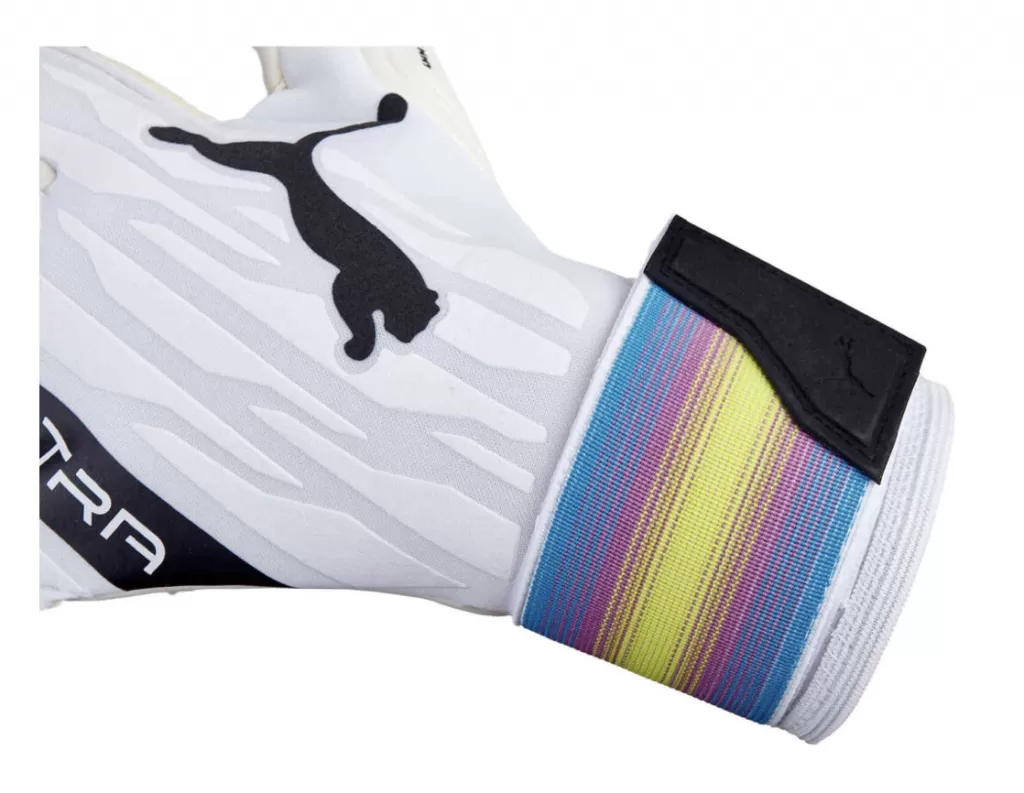 Перчатки профессиональные Puma Ultra Grip 1 Hybrid Pro Gloves