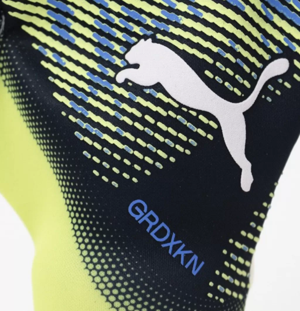 Перчатки профессиональные Puma Ultra Grip 1 Hybrid Pro Gloves